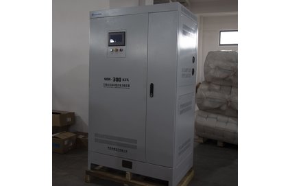 三相大功率全自動補償式穩(wěn)壓器