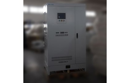 三相大功率補償穩(wěn)壓器